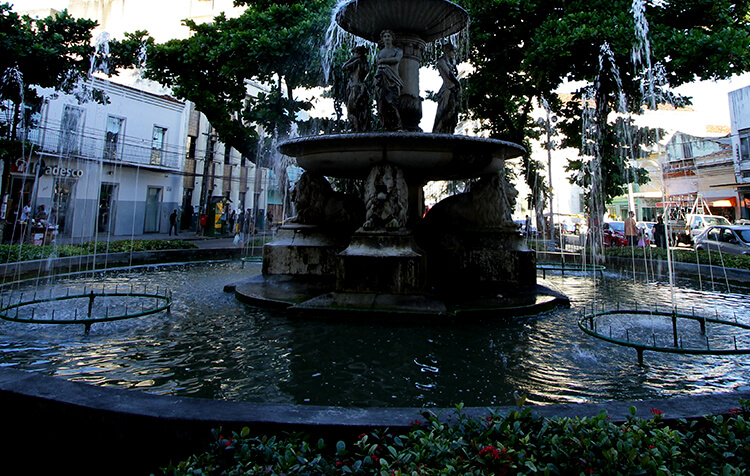 Praça Maciel Pinheiro